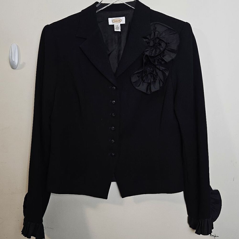Talbots Crop Ruffle Cuff Silk Floral Detail Button Down lapel Blazer Women's Bla